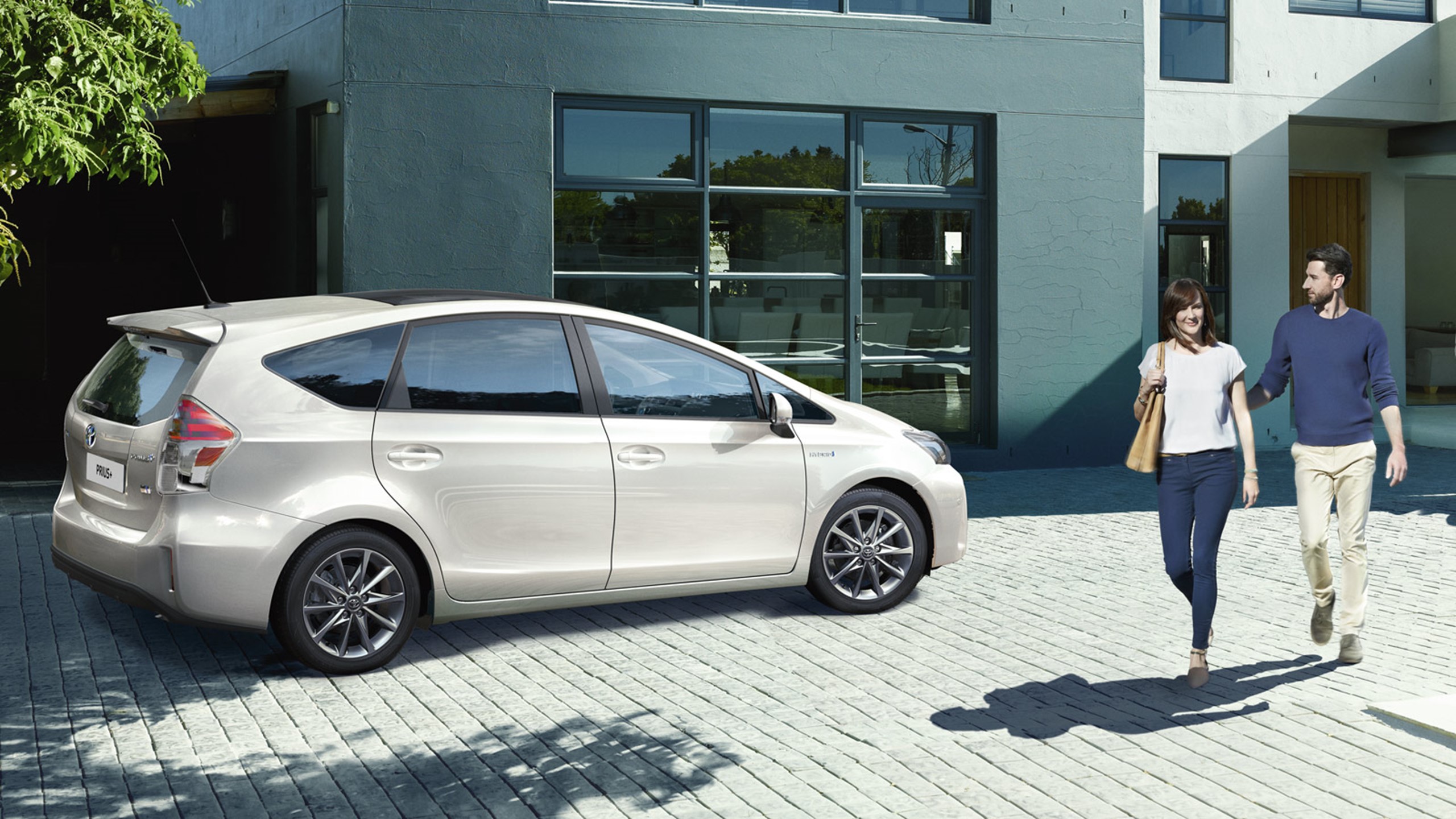 Toyota Prius Plus 2014 Exterior Tme 005 A Full Tcm 25 277206