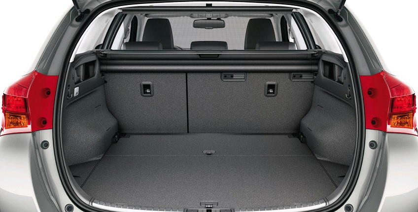Toyota Auris 2012 Interior Bag 848X430