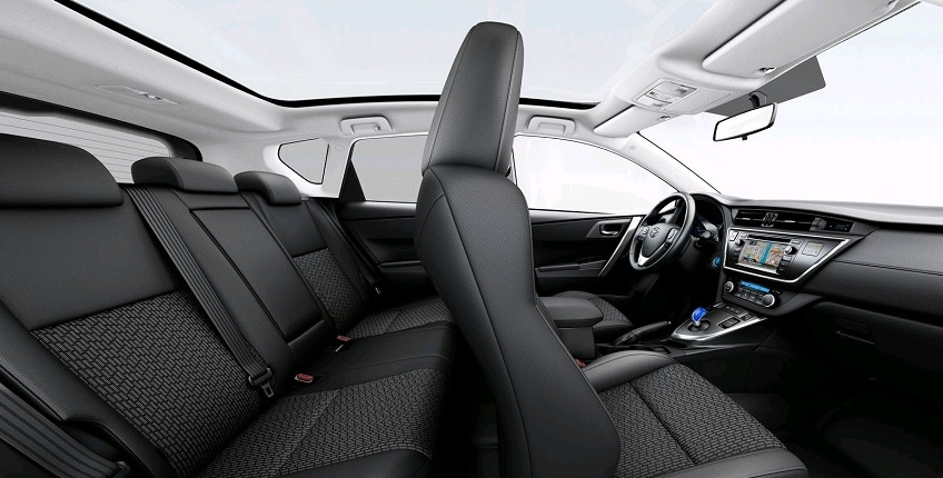 Toyota Auris 2012 Interioer Side 848X430