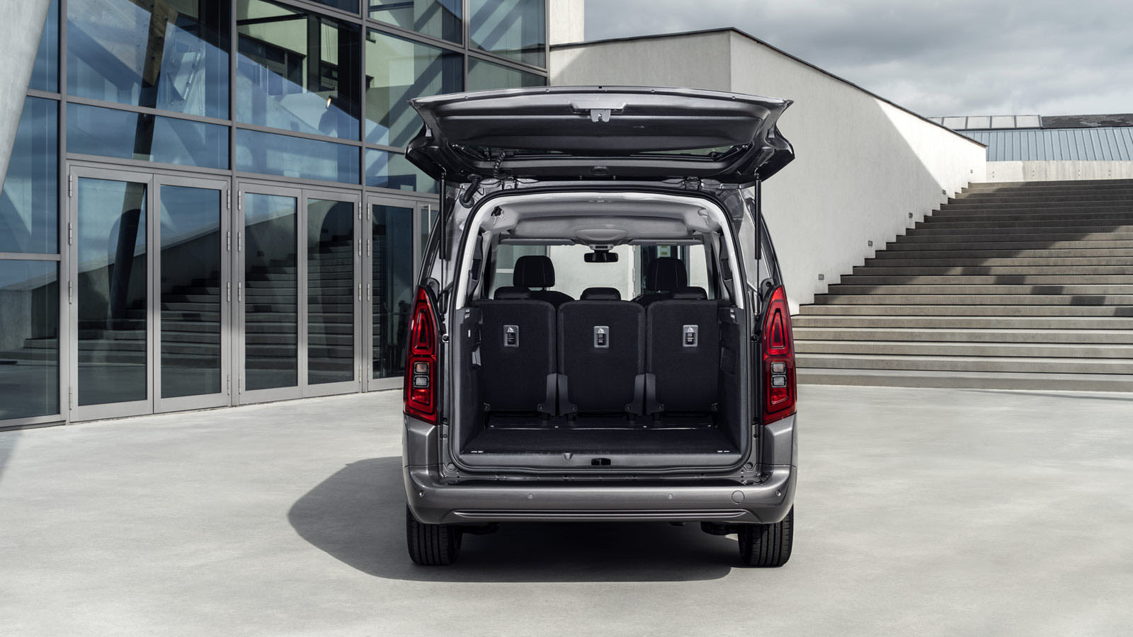 Toyota Proace City Verso Saeder Oppe Bag 1600X900