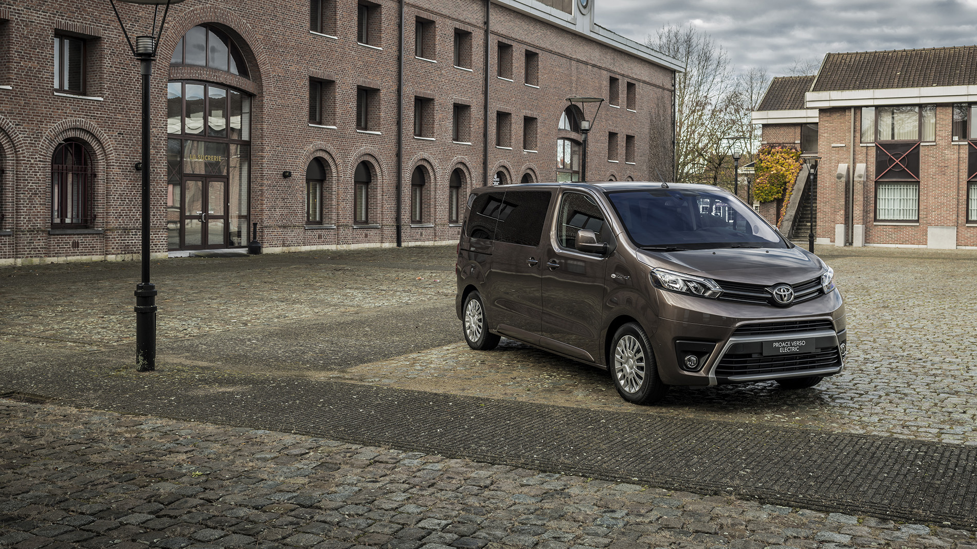 Proace Verso Electric Bygade 1900X1069