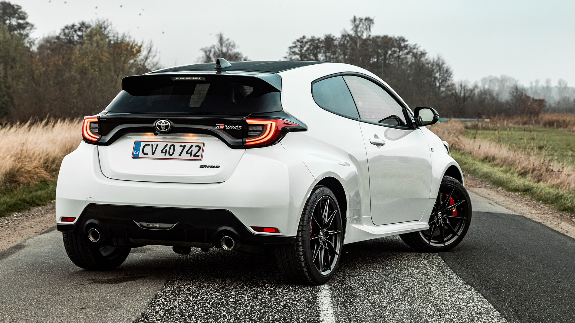 Toyota GR Yaris Statisk 2 Bag 1900X1069