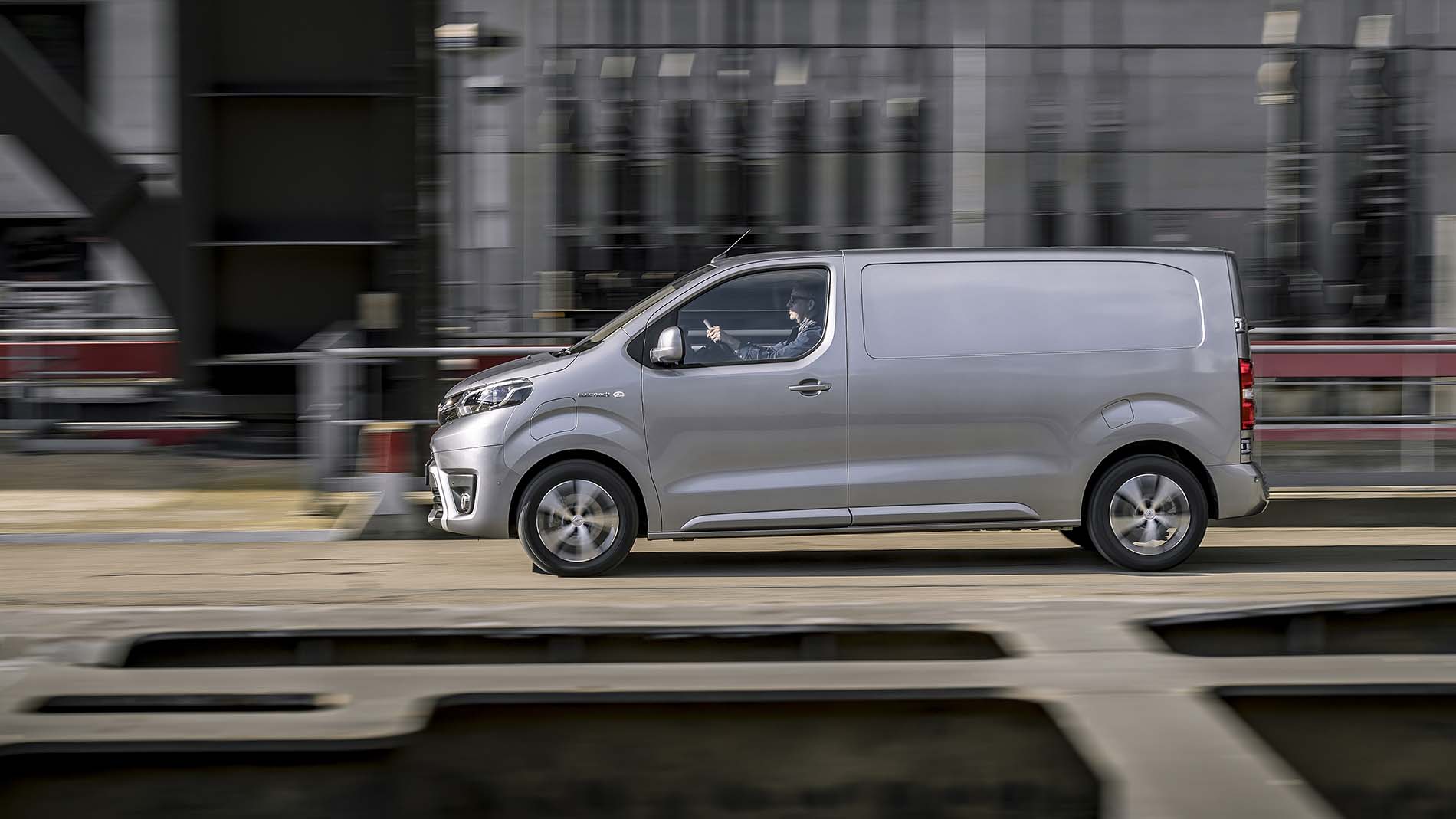 Toyota Proace Electric Side 1900X1069